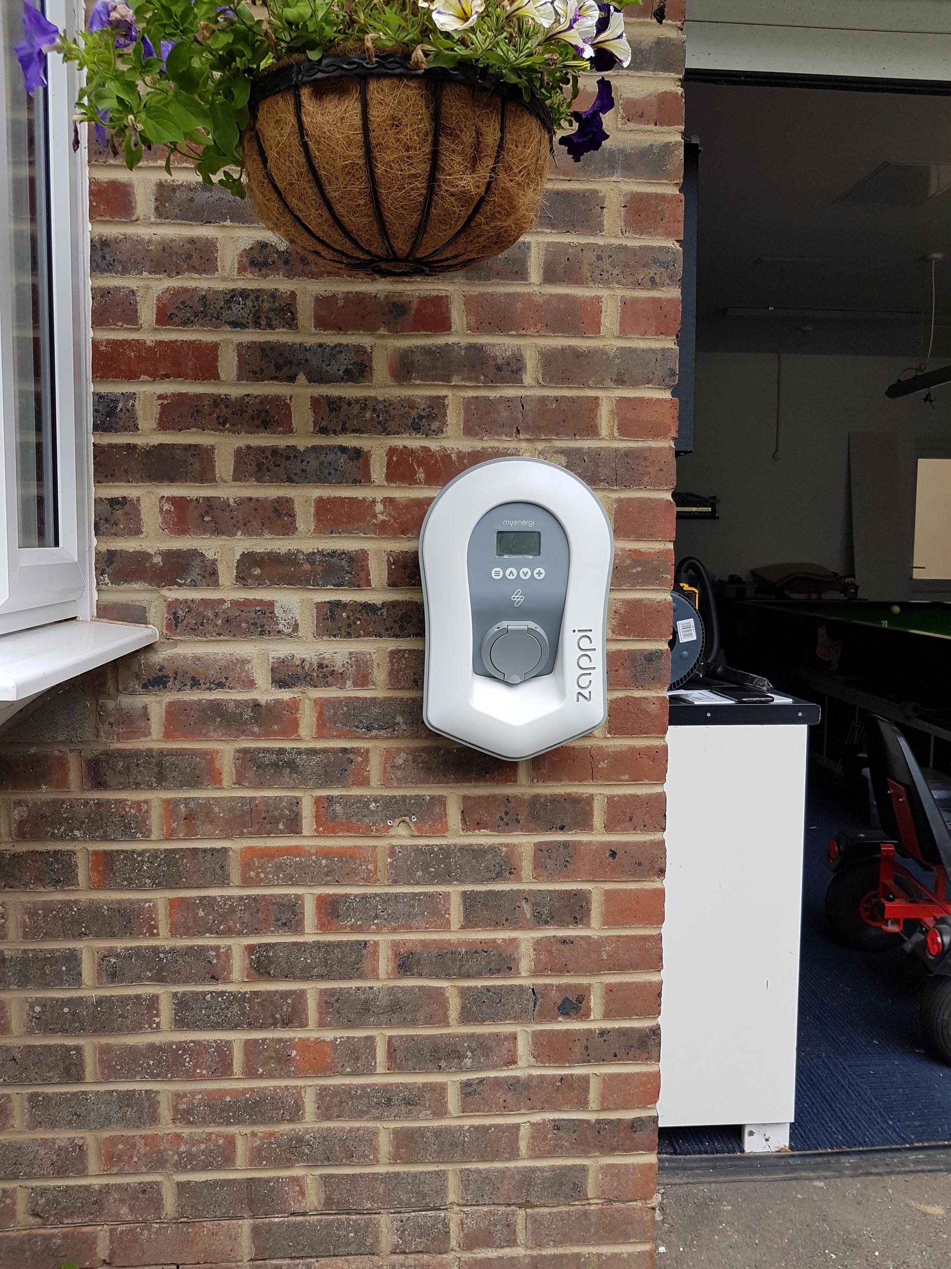 Zappi 7KW untethered white
